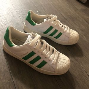 Adidas Superstar Sneakers